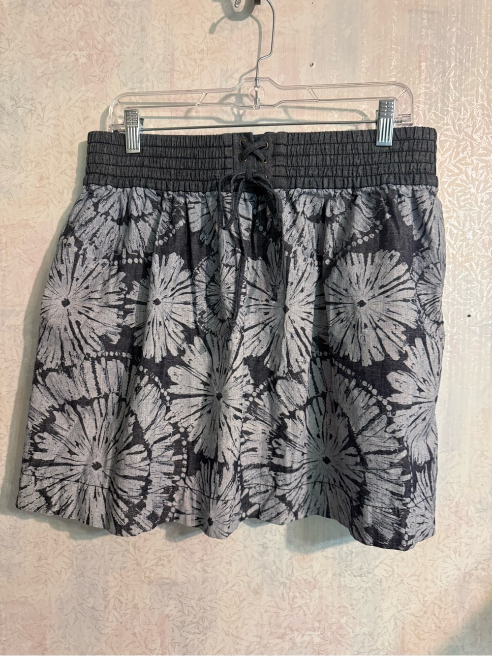 Fossil Black & Gray Floral Tie-Waist Mini Skirt, Demin, 100% Cotton, Super Cute